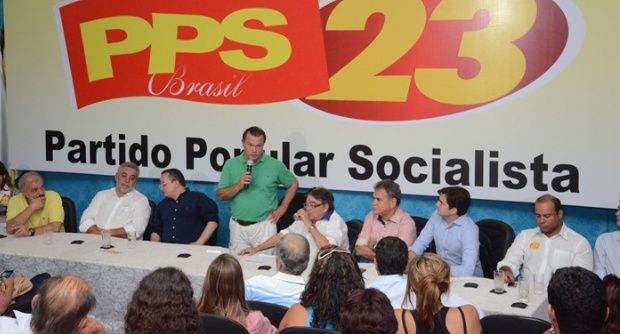 Fagundes considera normal proximidade com Muniz e diz que PR vai priorizar unidade