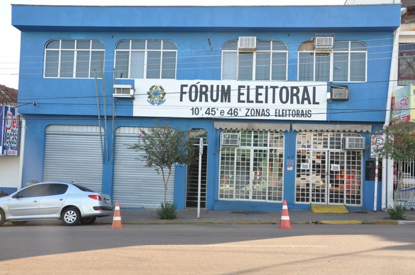 Justiça eleitoral diz que candidatos não poderão dar camisetas a fiscais e delegados 