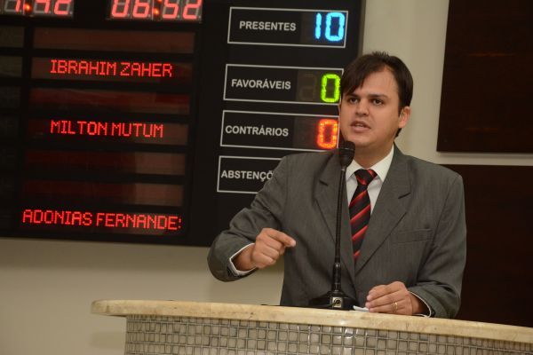 Lei que limita tempo de espera em filas em supermercados e hipermercados é sancionada 