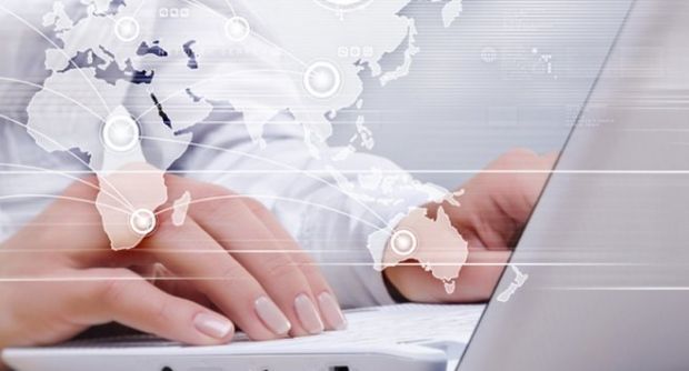 Internet ajuda brasileiros que estão fora do país a se orientar sobre eleições