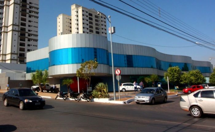 Prefeitura acerta contas com servidores e busca 'agenda positiva'