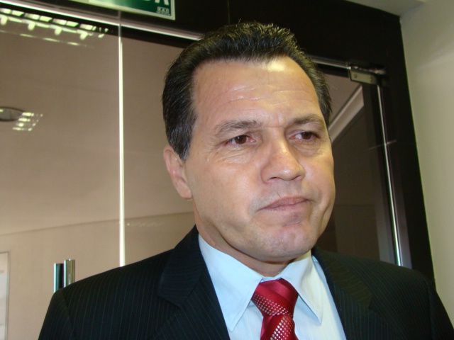 Dois ex-secretários são presos e Silval Barbosa é declarado foragido da Justiça