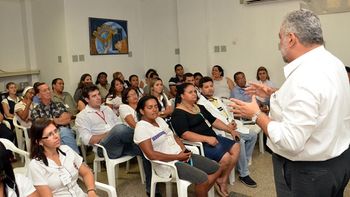 Percival apresenta propostas aos funcionários da Santa Casa e recebe apoios