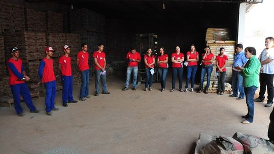Ananias Filho (PR) começa o dia fazendo visitas a empresas