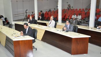Retorno ao passado: lavagem de roupa suja