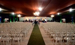 Cerimonial de abertura da Exposul “exagera” na expectativa e solenidade tem plateia fantasma