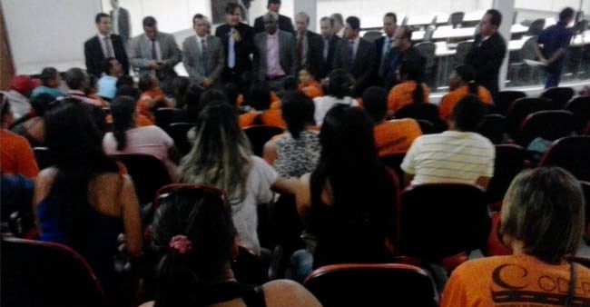 Indevida: Intervenção de vereadores pode gerar crise entre trabalhadores da Coder