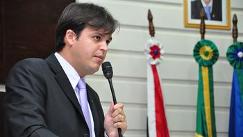 Vereador propõe inserção de assistentes sociais e psicólogos nas escolas do município