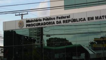 Procuradoria consegue suspender cobrança feita pelo PR a ocupantes de cargos no Governo de MT