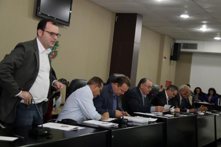 Seplan e AL assinam protocolo de intenção para estudos sobre revisão territorial