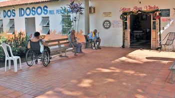 Lar dos Idosos promove bazar beneficente para arrecadação de recursos 