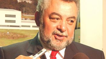 Percival Muniz compara Estado a 'navio sem comandante' e cobra melhorias para Saúde e Segurança