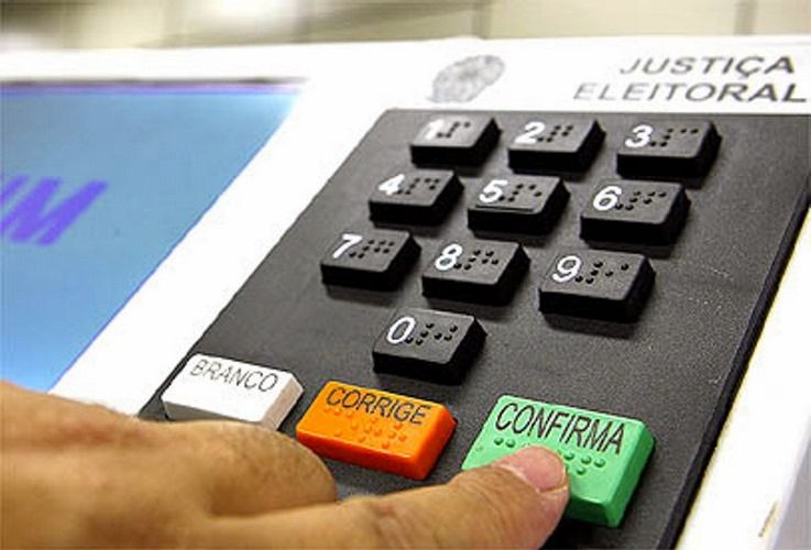 Justiça Eleitoral multa mesários faltosos das eleições 2014
