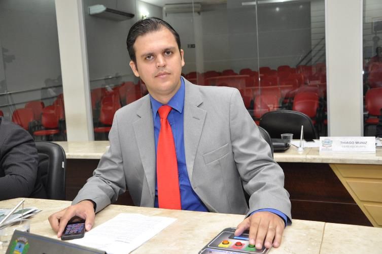Câmara aprova projeto que amplia direito a meia-entrada para professores em Rondonópolis