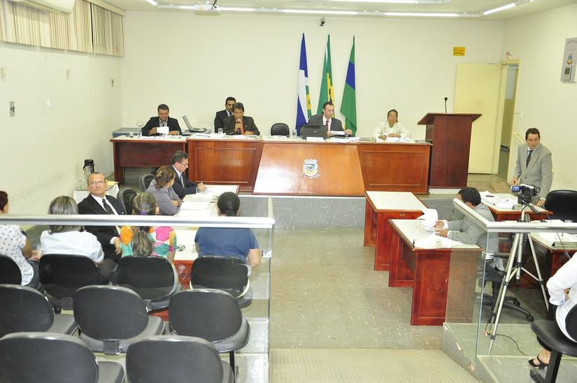 Para praticar oposição, vereadores de Pedra Preta votam contra reforma de hospital
