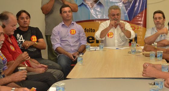 Ex-vereador Ricardo de Carvalho, histórico do PMDB, adere a Percival e critica coligação com Ananias