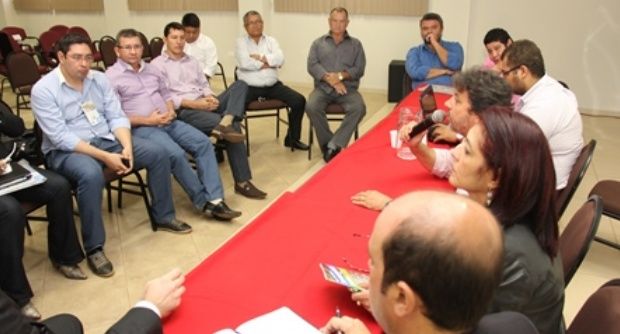 Prefeitos do Vale do Rio Cuiabá discutem como cumprir lei federal