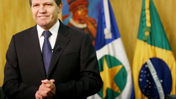 Votação para autorizar investigação de Silval é adiada mais uma vez