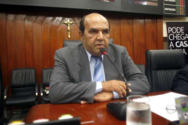 Por meio de resolução, PSB 'pede' que vereadores da sigla votem em Júlio Pinheiro