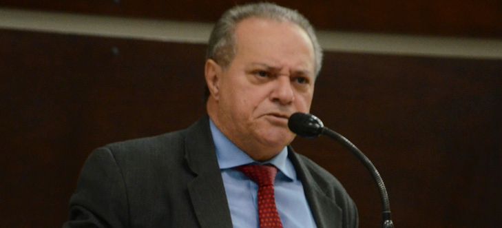 Presidente da Câmara de Vereadores se recusa a informar população sobre PCCS