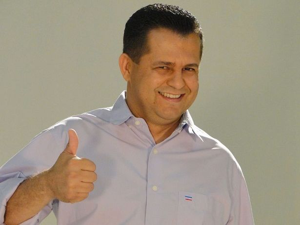 Valtenir gasta verba publicitária com gráfica envolvida em desvio de dinheiro público