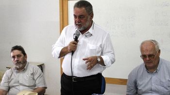 Prefeito abre atividades e ouve reivindicações dos moradores da Vila Operária
