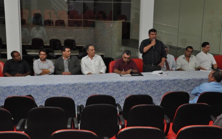 Câmara realiza audiência para discutir estacionamento rotativo e plano decenal de trânsito
