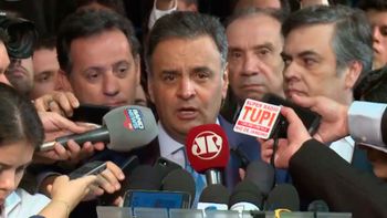 Filiação de Taques ao PSDB é anunciada por Aécio Neves