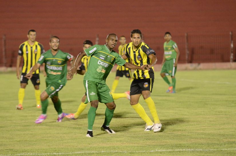Rondonópolis e Cuiabá empatam em 0 a 0, em jogo morno e com baixo nível técnico