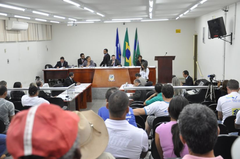 Presidente da Câmara e prefeita de Pedra Preta trocam acusações