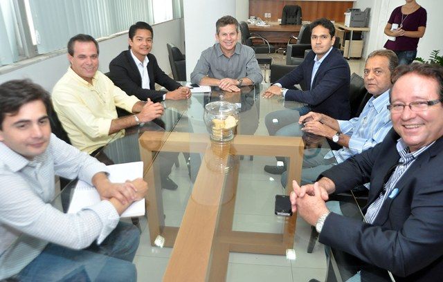 Após posse, Mauro Mendes e Mesa Diretora da Câmara se reúnem 