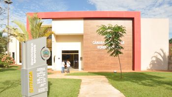Vereadores já evitam sede da Câmara para escapar de 'romaria de pedintes' em Rondonópolis