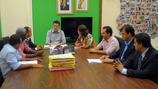 Ságuas Moraes confirma construção de escolas em três bairros
