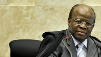Joaquim Barbosa rejeita recursos do mensalão que pediam revisão do julgamento