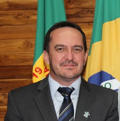 Caos na Saúde leva Justiça a determinar afastamento de prefeito e secretário em Juscimeira