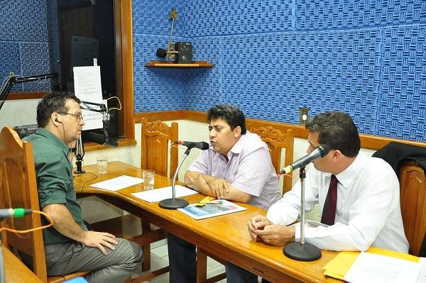 Ananias Filho (PR) apresenta programa de governo a público evangélico