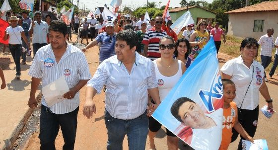 Ananias participa de arrastão na Vila Olinda e Pedra 90 