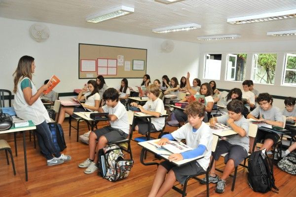 O sol e o umbigo: Prefeito quer nova mentalidade na Educação