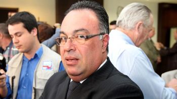 Deputados se preparam para votar pedido de cassação de André Vargas