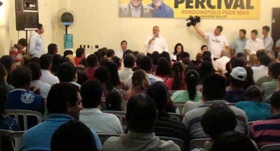 Percival se reúne com evangélicos, pede apoio e defende parceria entre Prefeitura e igrejas
