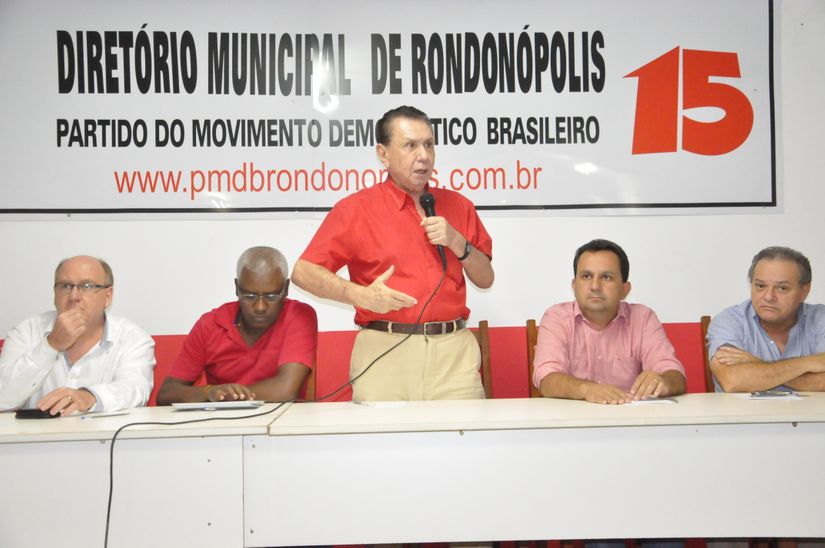 Bezerra diz que pode sair a cargo majoritário e Adonias se lança à federal
