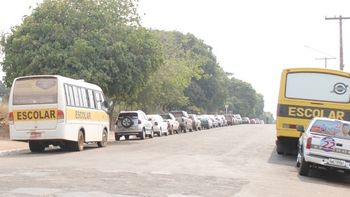 Sujeira e uso de ônibus escolares diminui 'brilho' de caminhada promovida por Ananias