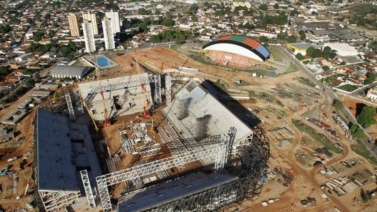 Depois do escândalo nacional, MP pede suspensão do pagamento das 'super cadeiras'