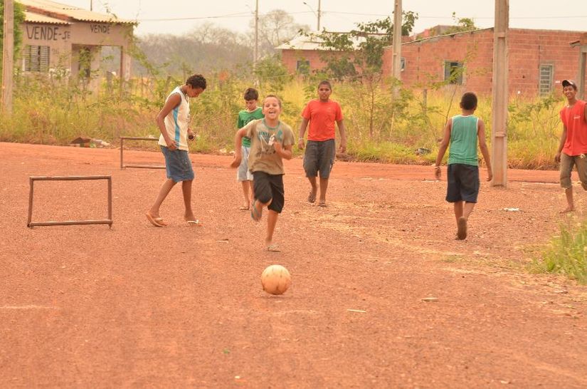 Após denuncias, GazetaMT comprova descaso com praças esportivas em Pedra Preta