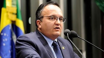 Taques ironiza fato de Riva e Eder serem os 'defensores' de Silval e Lúdio Cabral na campanha