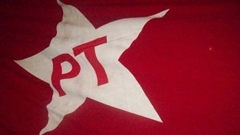 Cúpula do PT critica aliados e cobra mudanças no Governo