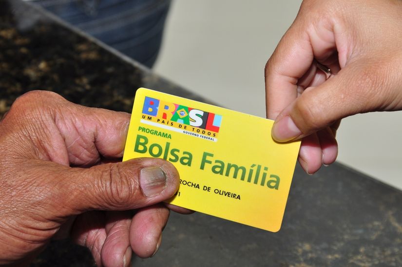 Maldade: Boato sobre fim do Bolsa Família pode ter motivação política