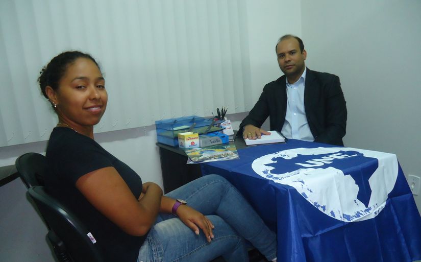 Vereador recebe visita de diretora da União Nacional dos Estudantes