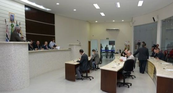 Vereadors 'amolecem' e mistério sobre a obra da travessia urbana permanece