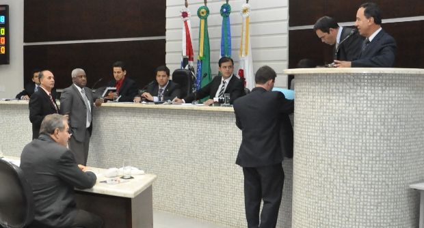 Câmara derruba veto e vai promulgar projeto que prevê contratação de detentos pela Prefeitura